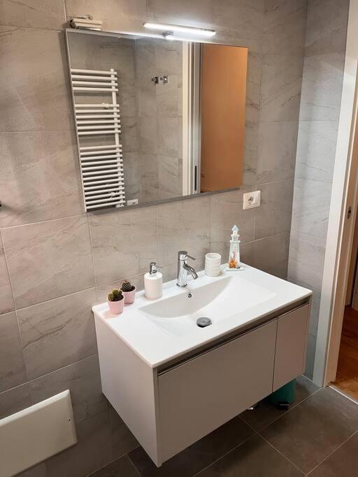 La Casa Di Lillidu - Napoli Most Exclusive Area Appartement Buitenkant foto